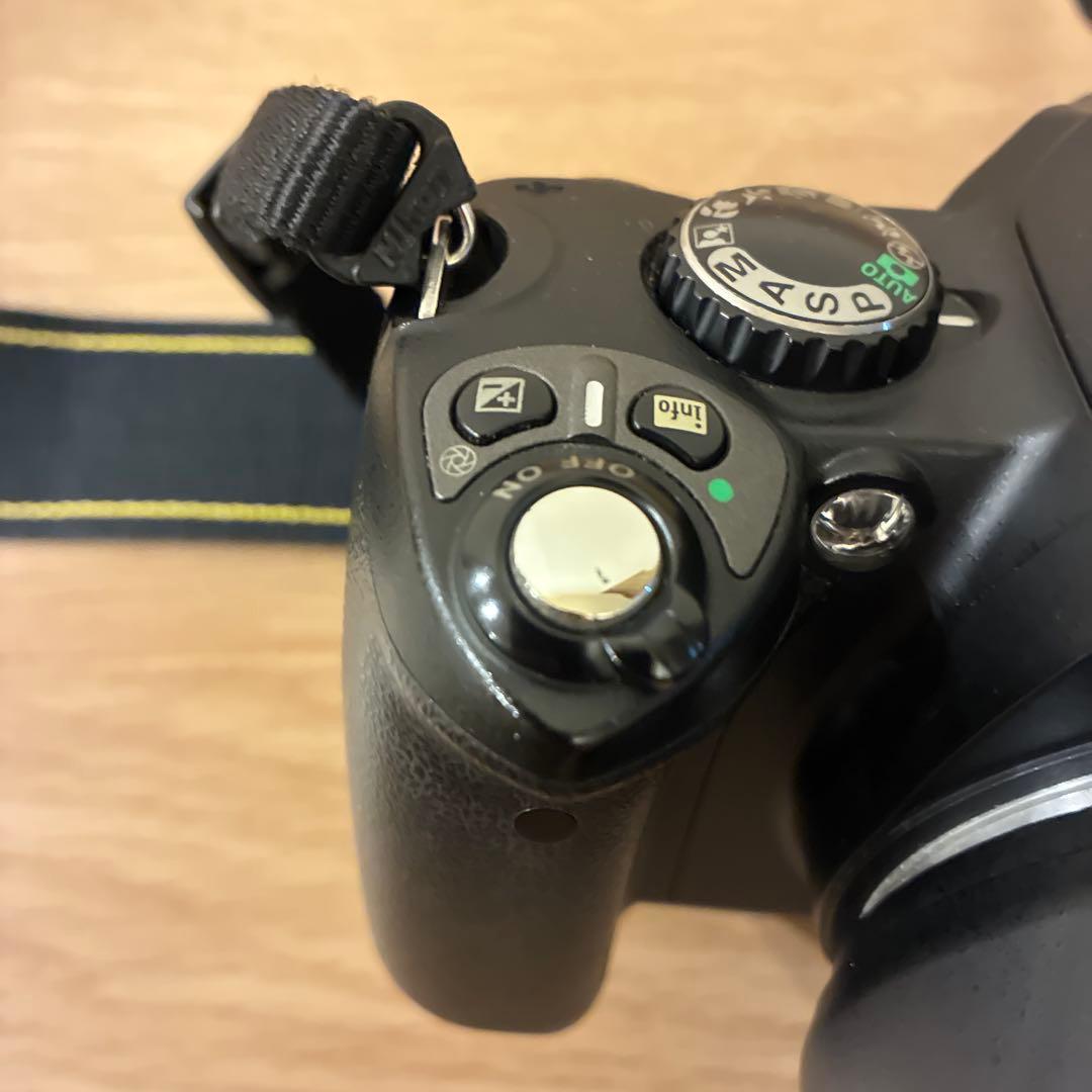 Nikon D40 デジタル一眼 AF-S18-55mm VR