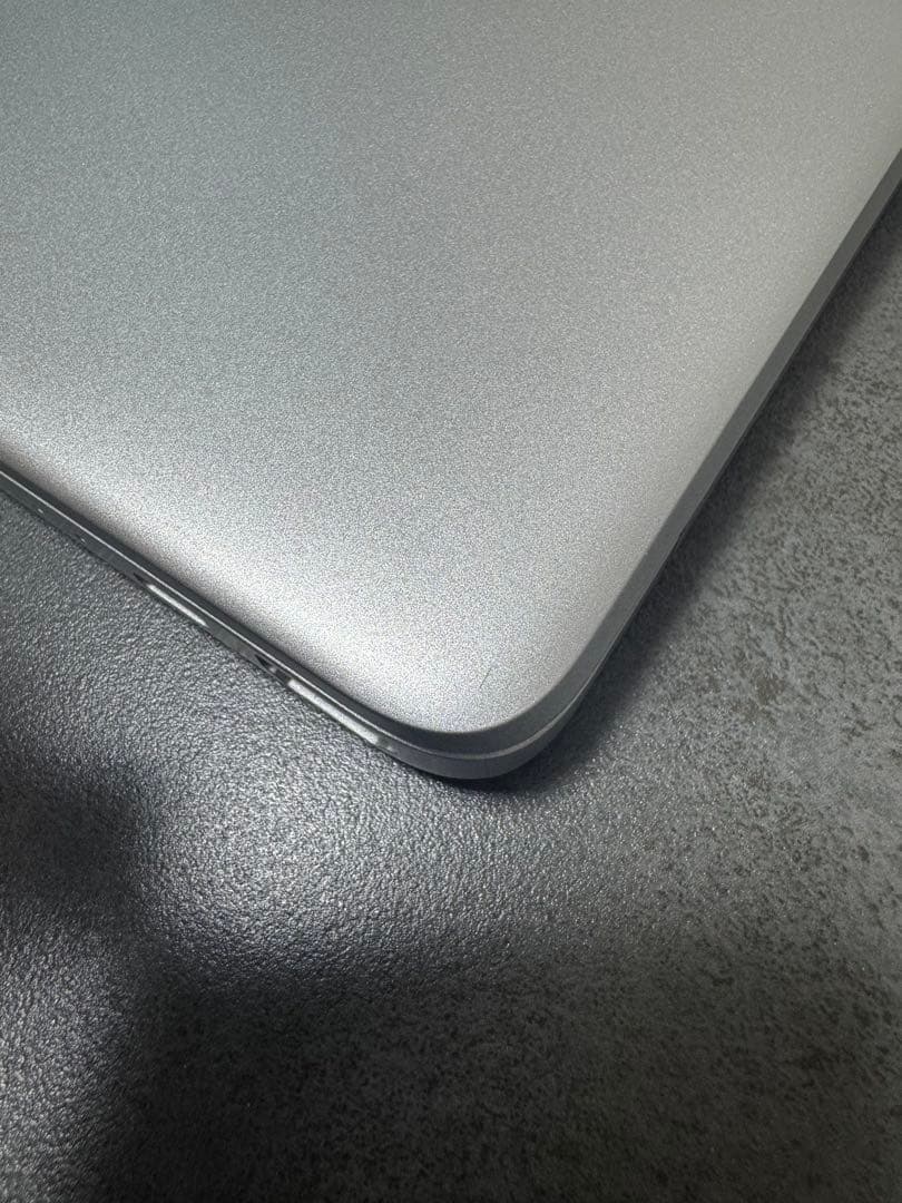 超美品　HP Laptop 15s-eq2xxx メモリ8GB SSD256GB