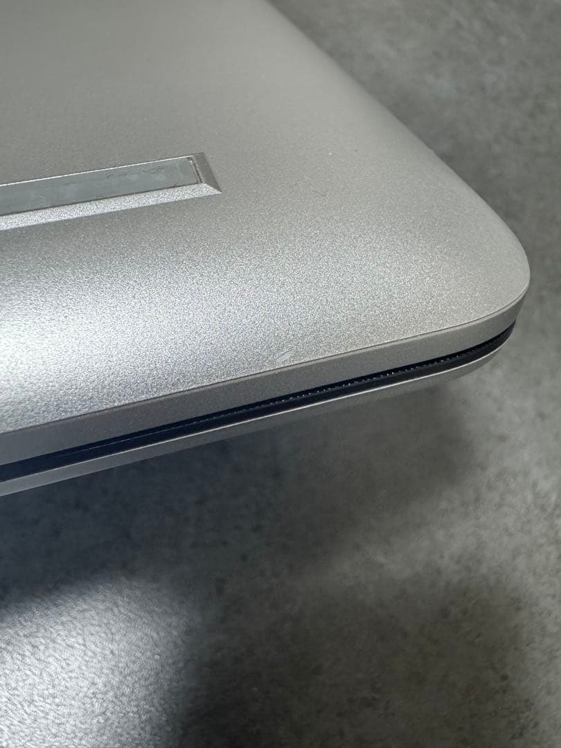 超美品　HP Laptop 15s-eq2xxx メモリ8GB SSD256GB