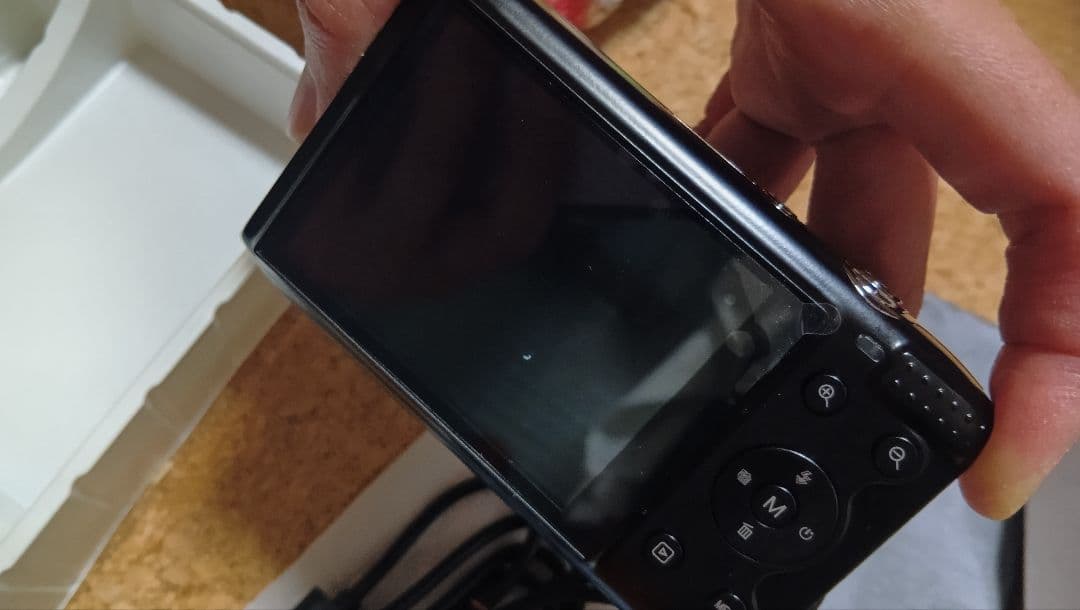 コンパクトデジタルカメラ　12.0 4K 光学ズーム3K　保証期間あり