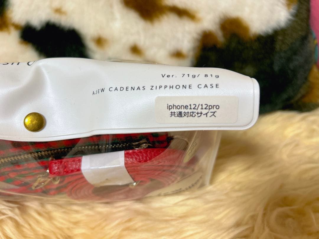 familiar ajew ファミリア エジュー　スマホケース　red 完売品