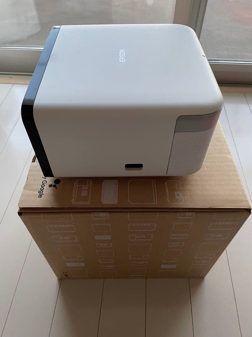 EPSON エプソン EF-21W ポータブルプロジェクター