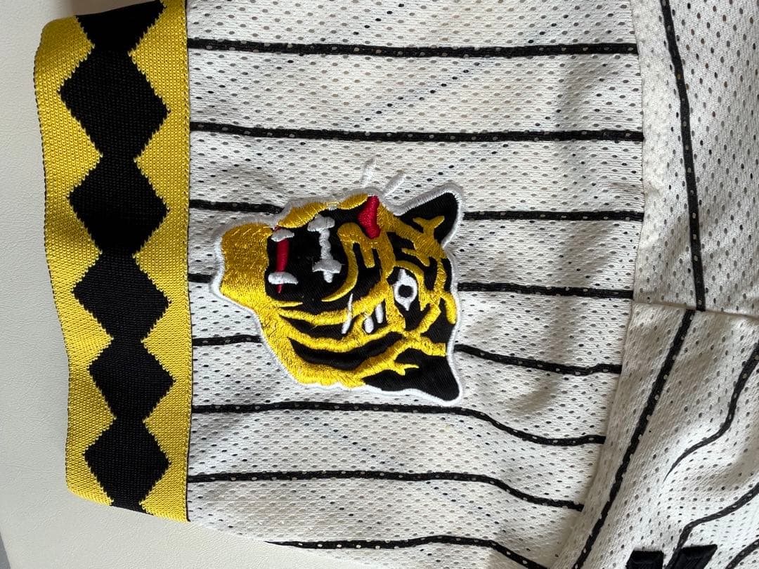 阪神タイガース ユニフォーム 31 掛布雅之選手　輝流ライン