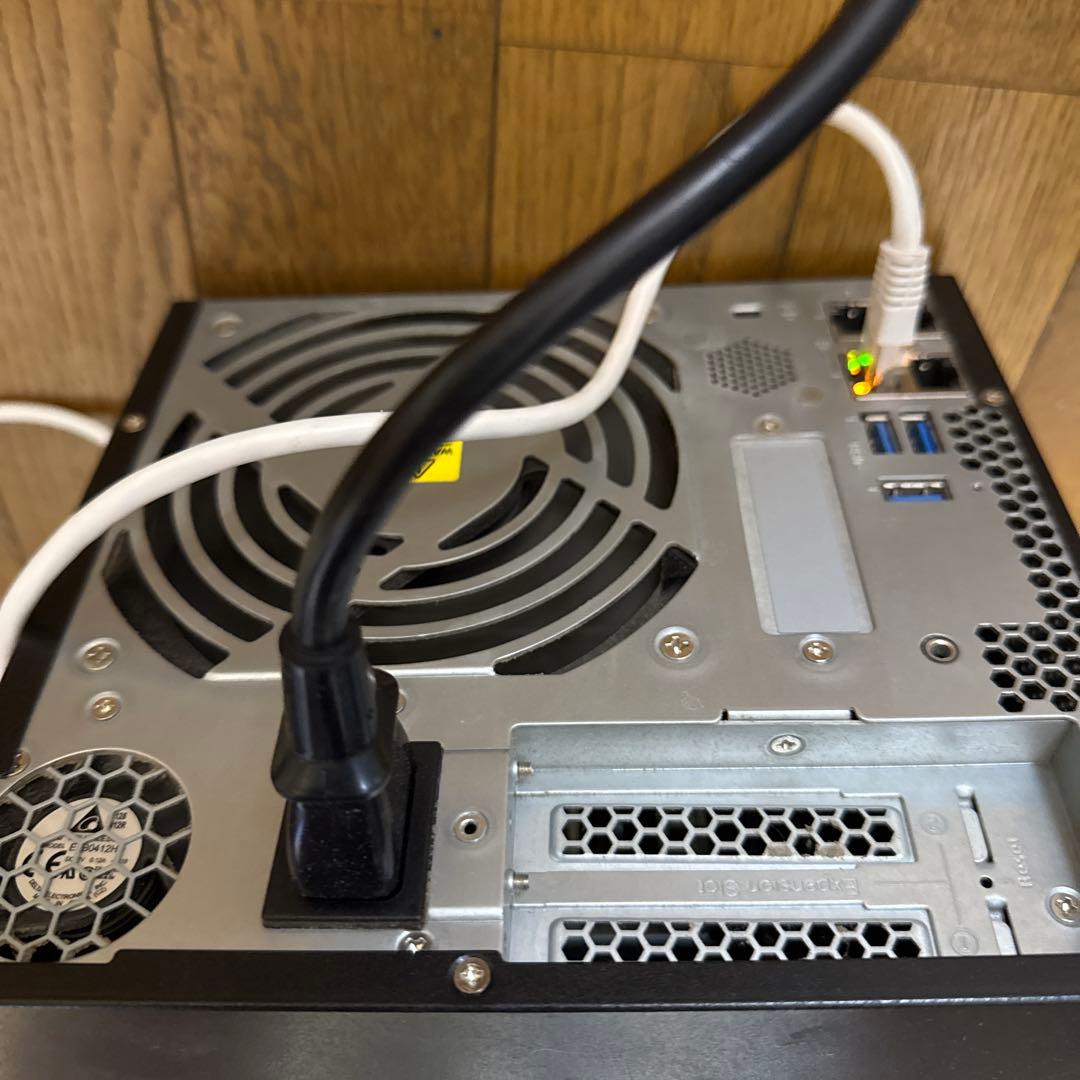 QNAP　TS-473　2TB×4本