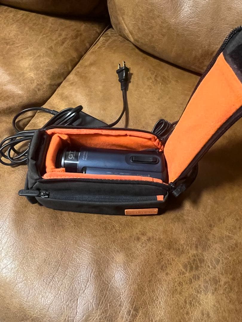 【毎日値下げ】JVC 4K 防水ビデオカメラ本体　GZ-RY980-A