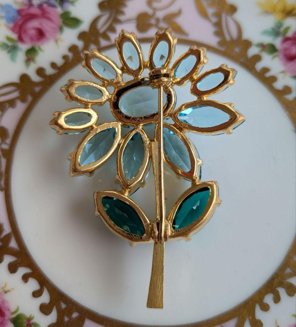 アクアマリンブルー ビジュー フラワーデザイン ブローチ 美品 JULIANA？