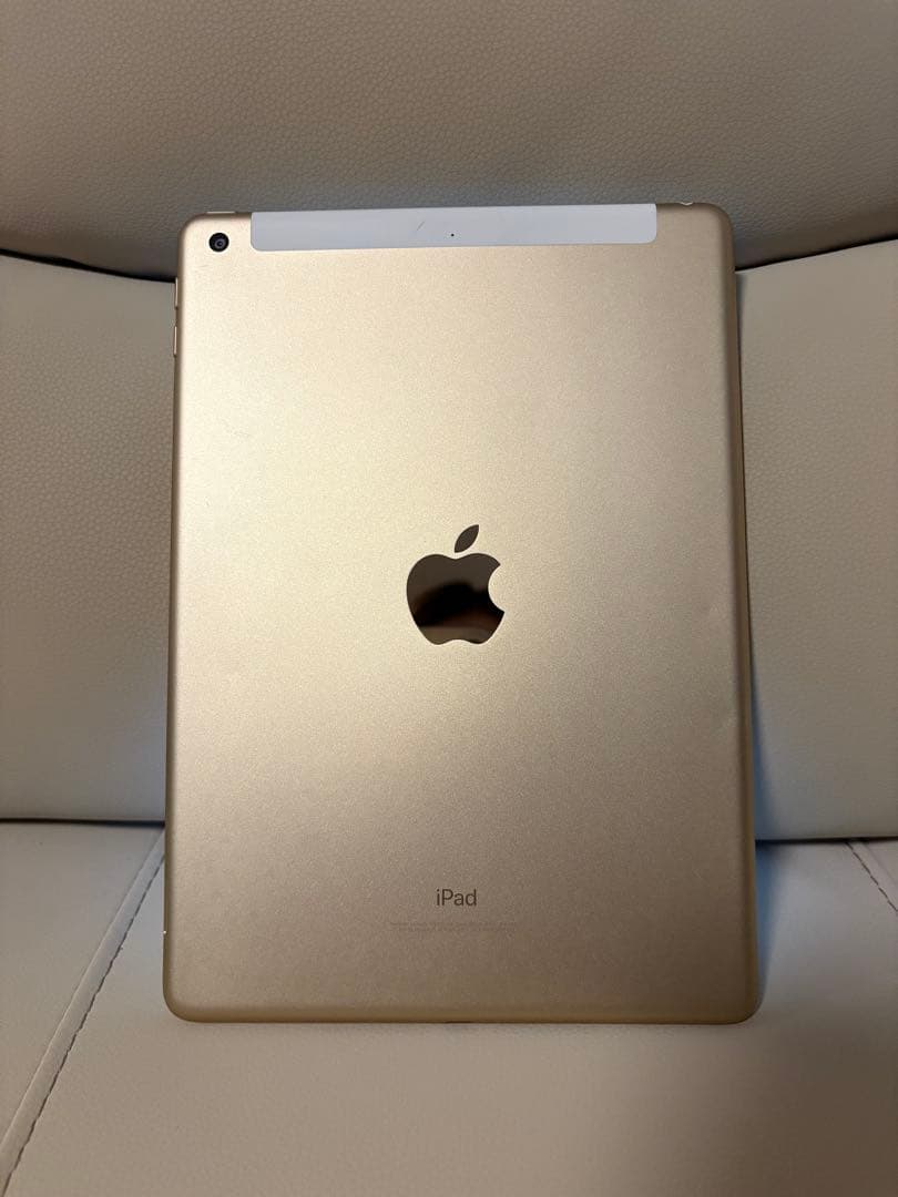 iPad 第5世代　16GB 9.7インチ