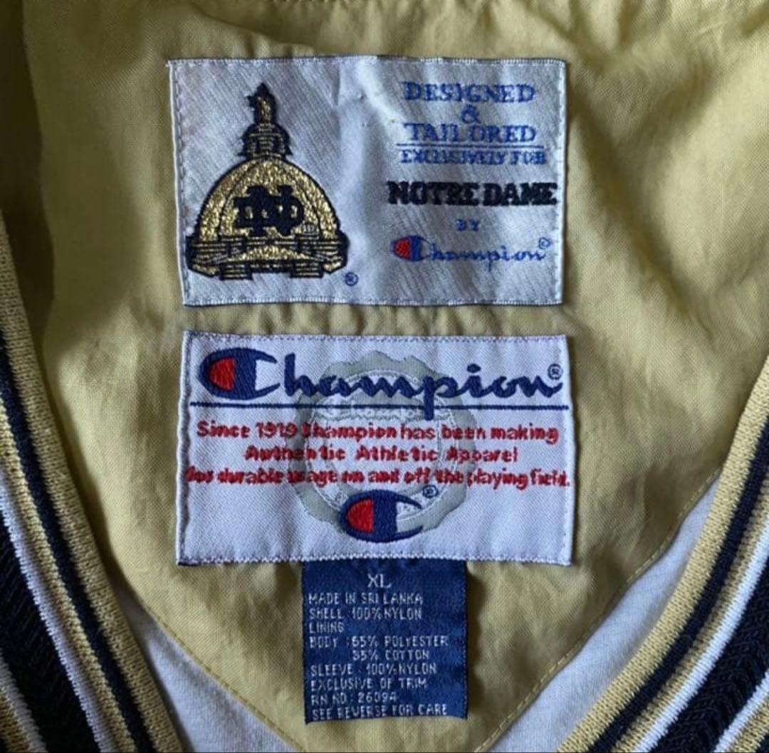 チャンピオン プルオーバー ナイロン Vネック ビンテージ 90s 刺繍　ロゴ