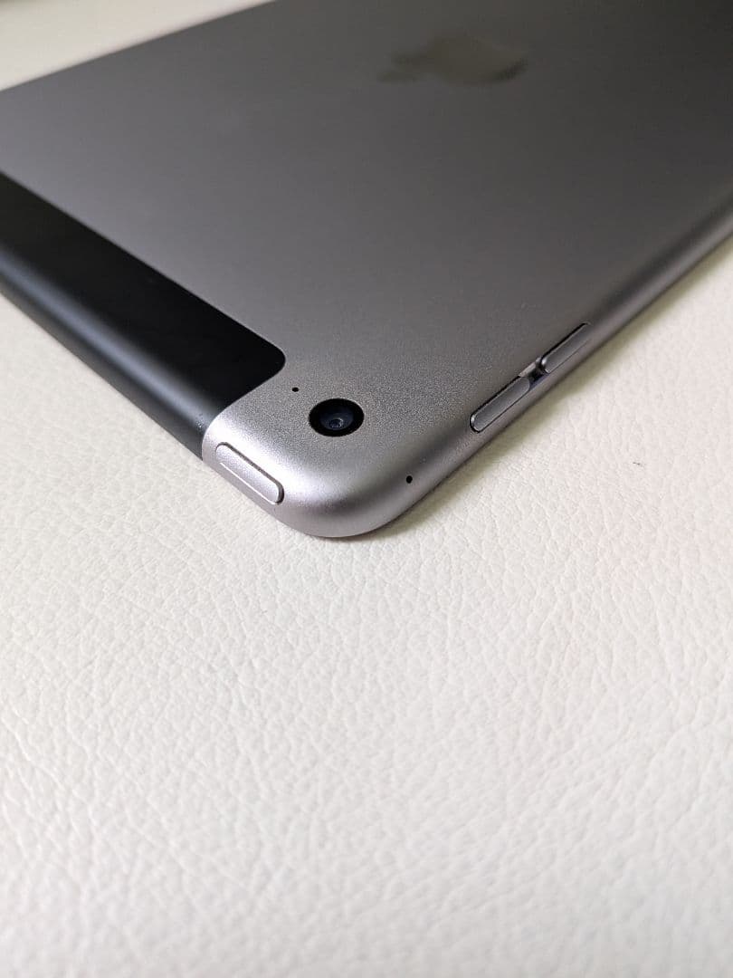 電池最良好 美品 iPad mini4 第4世代 16GB SIMフリー