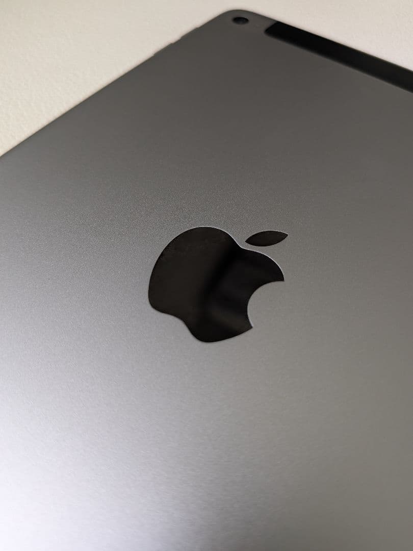 電池最良好 美品 iPad mini4 第4世代 16GB SIMフリー