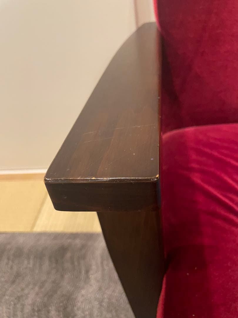 ビーカンパニー　赤　シングルソファ　オットマン付き