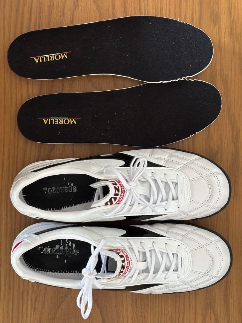 Mizuno Morelia TF 27.5cm ホワイト/ブラック