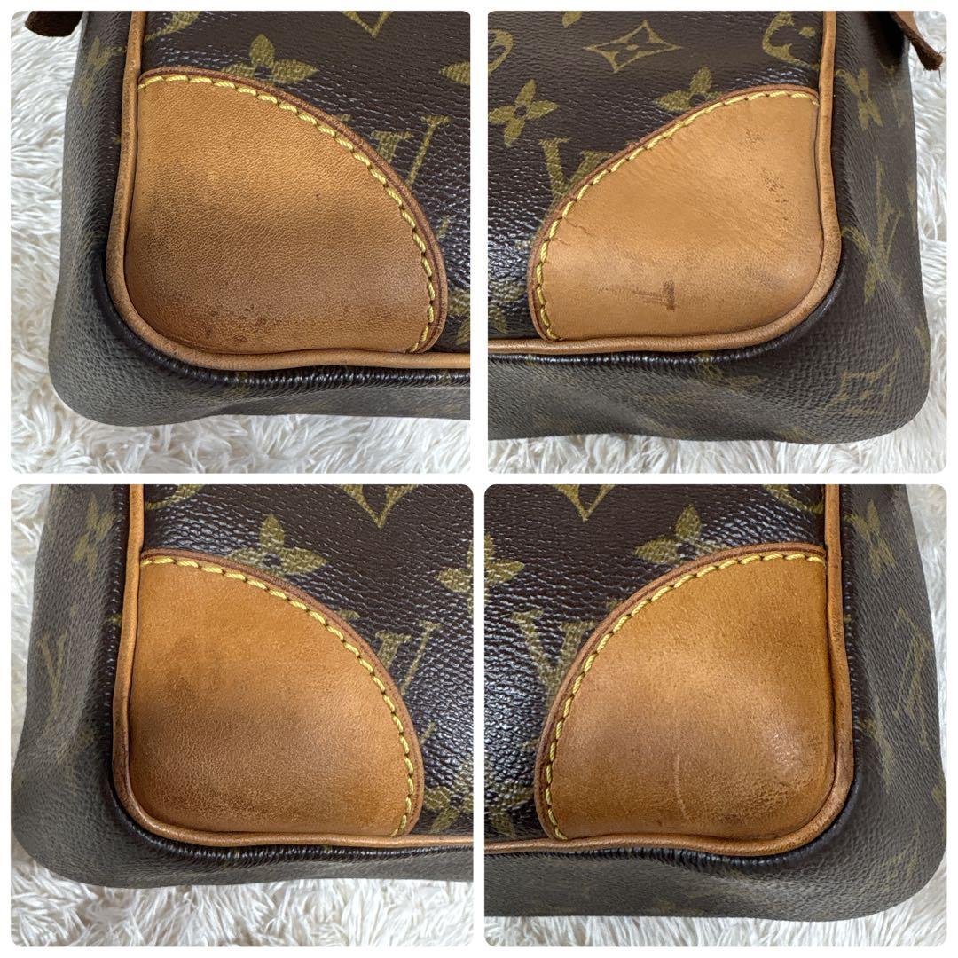 LOUIS VUITTON ポルトドキュマン ヴォワヤージュ モノグラム