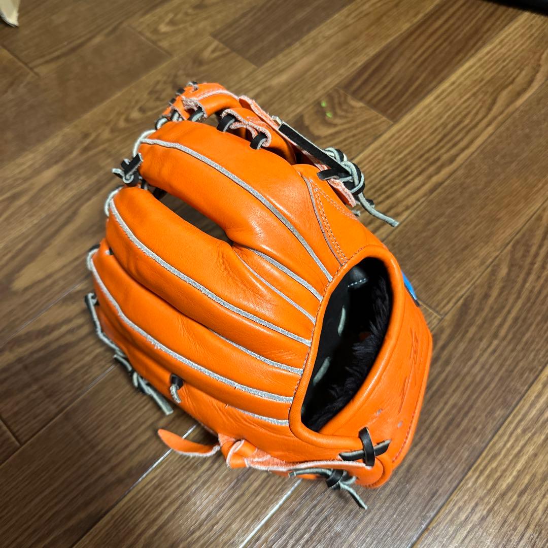 軟式グローブ　ハイゴールド　内野手用