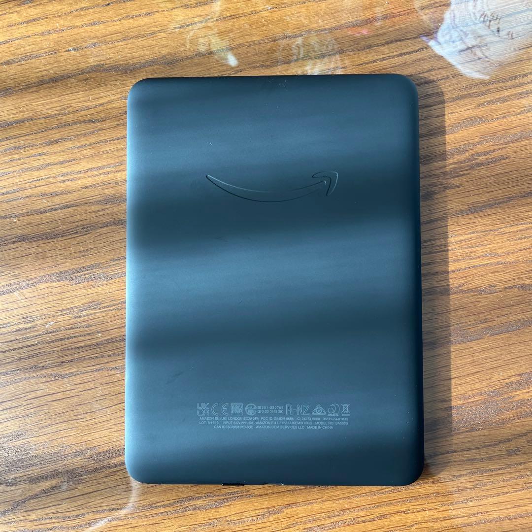 Kindle Paperwhite (第12世代) カバー付き