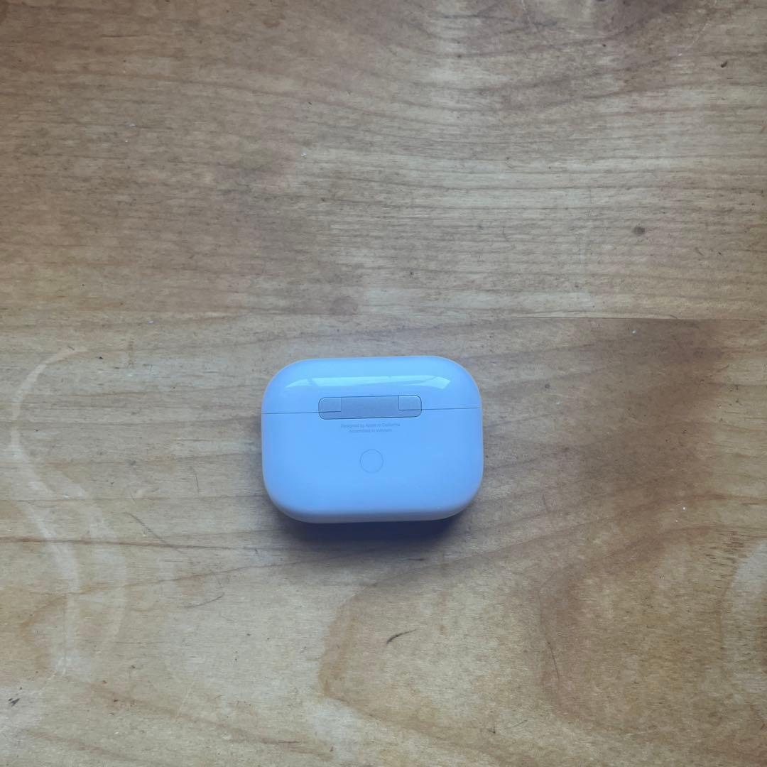 AirPods Pro 充電ケース