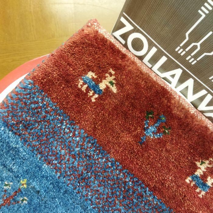 値下げ交渉ミニギャベ●33×36㎝●手織●本物●新品未使用 遊牧民が紡ぐギャッベ