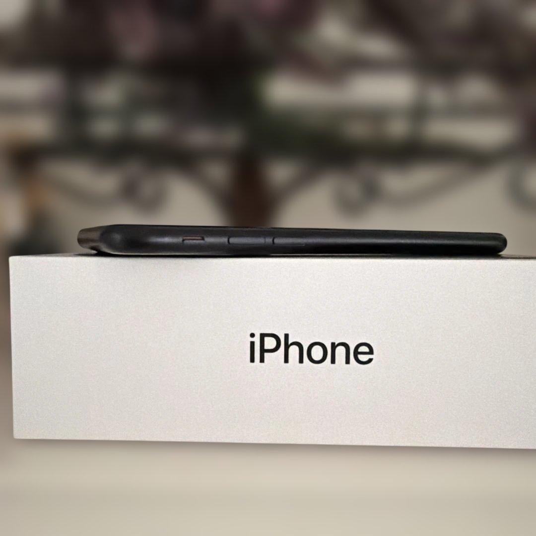 iPhoneSE 第2世代　 ブラック　BLACK 64GB SIMフリー