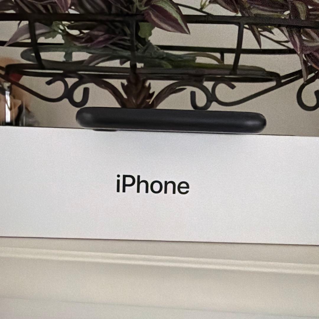 iPhoneSE 第2世代　 ブラック　BLACK 64GB SIMフリー