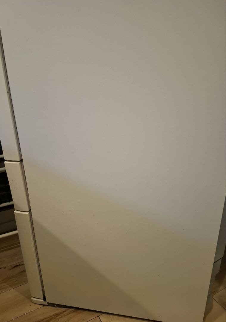 東芝大型冷蔵庫　400L以上　自動製氷　右開き　ガラスパネル