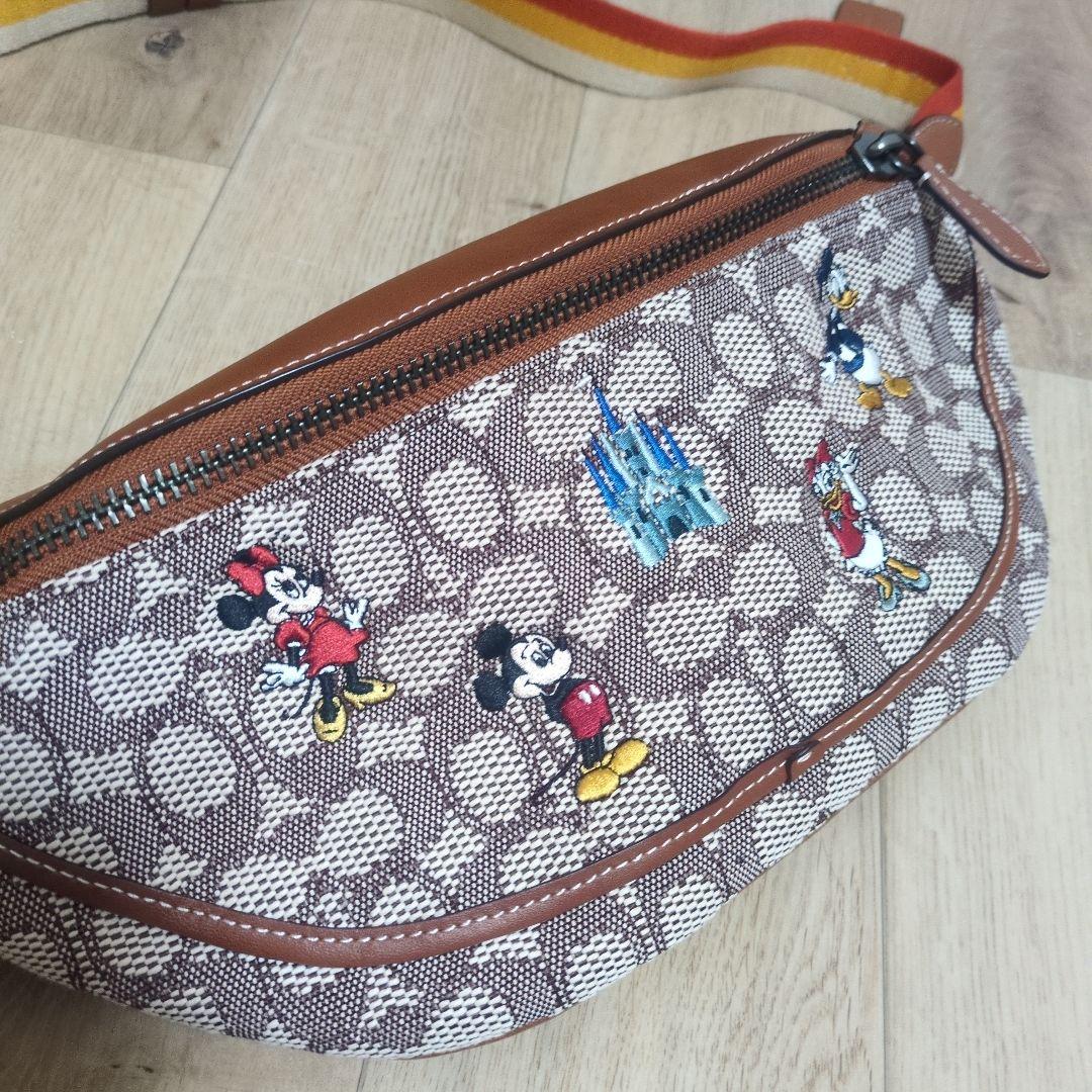 コーチ　ディズニー　50周年　完売品　ボディバッグ　COACH