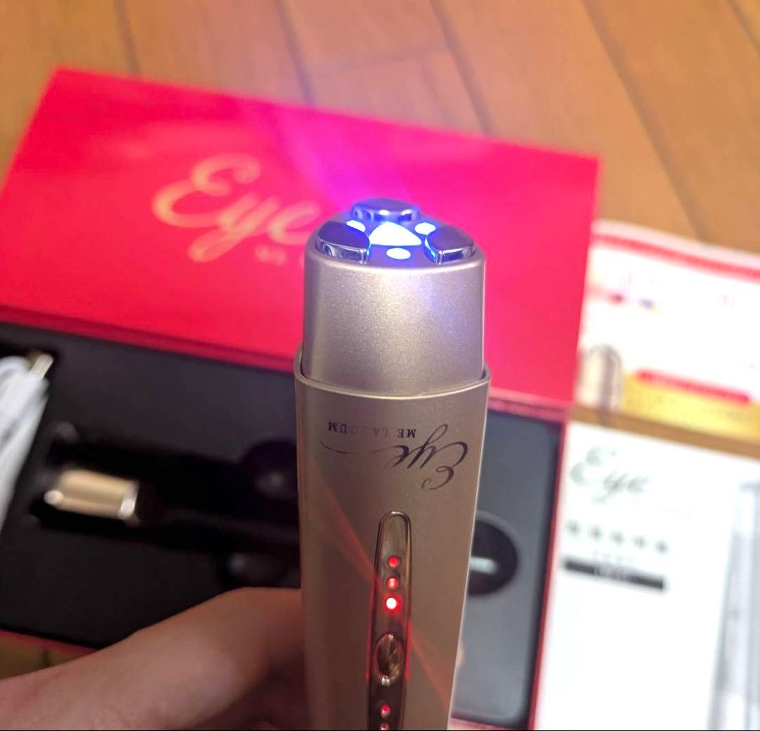 ME LA BOUM Eye meラボンアイ　ikkoさん　EMS