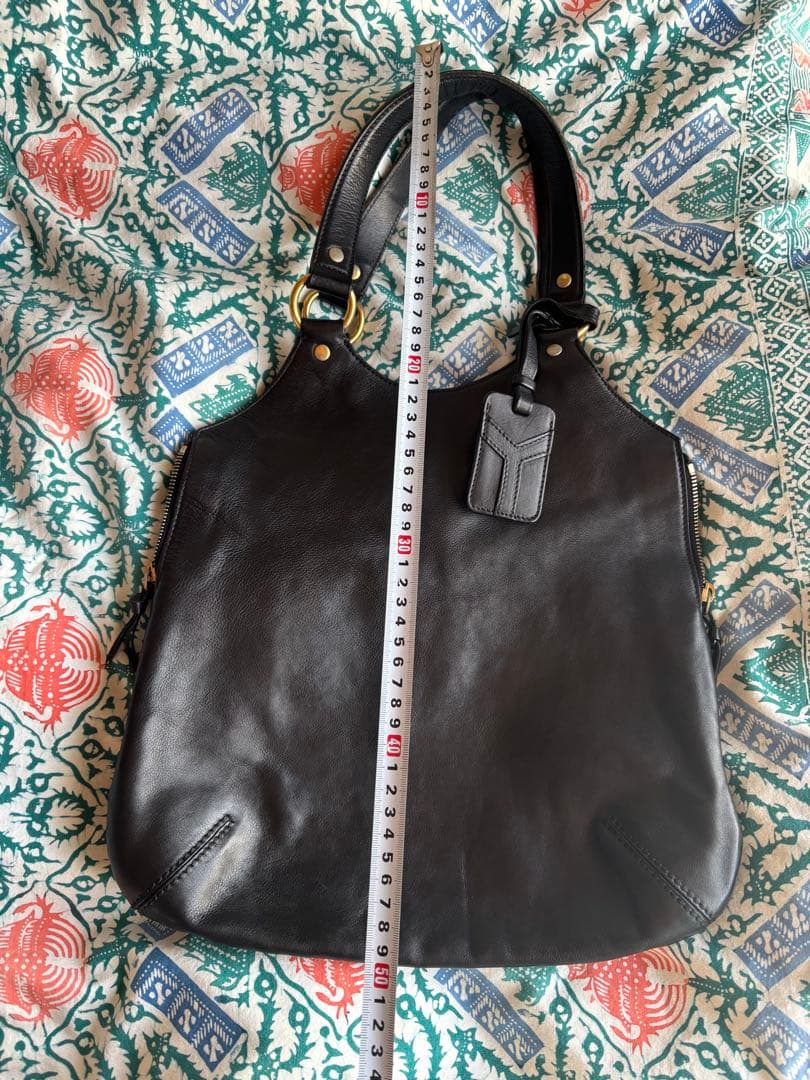 イヴ・サンローラン　ブラック　レザー　バック