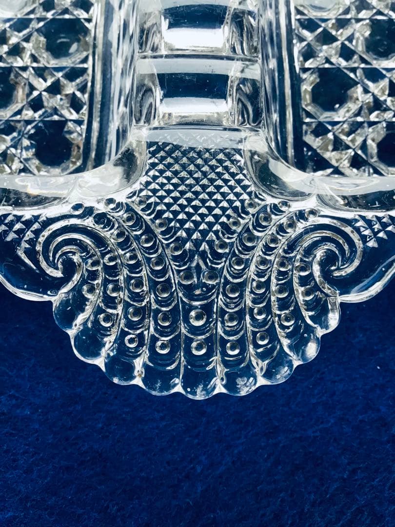 イギリスアンティークのサービングガラスプレート