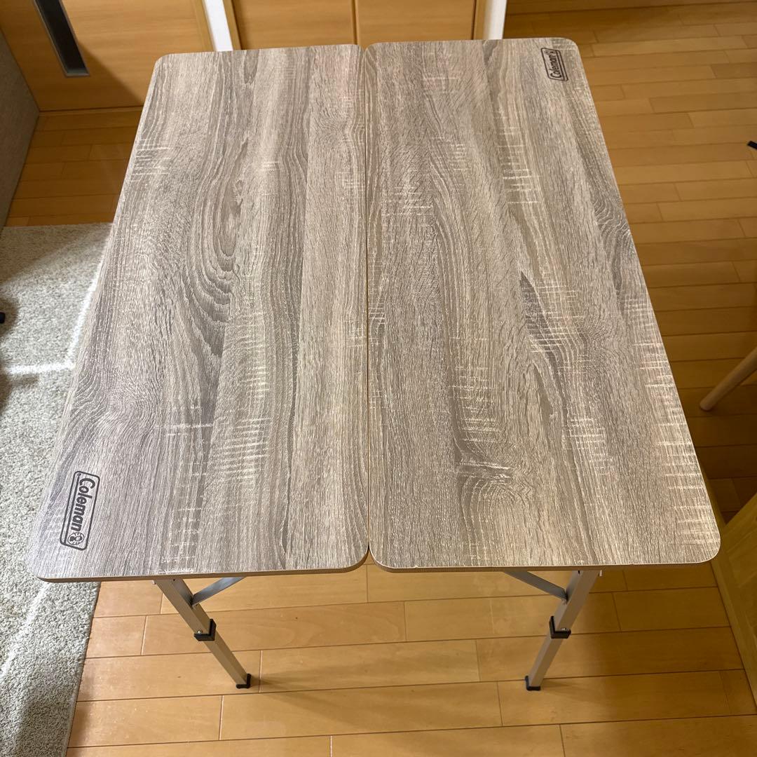 Coleman 折りたたみテーブル 木目調