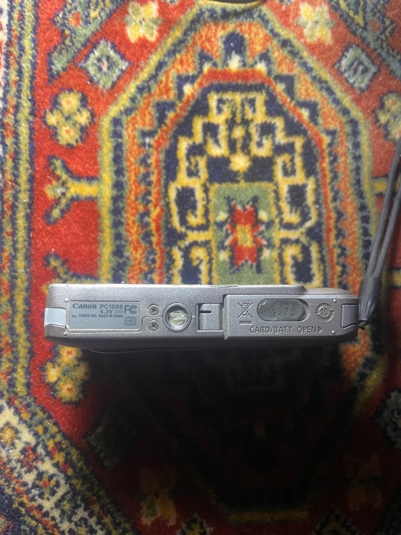 Canon IXY 210Fコンパクトデジタルカメラ