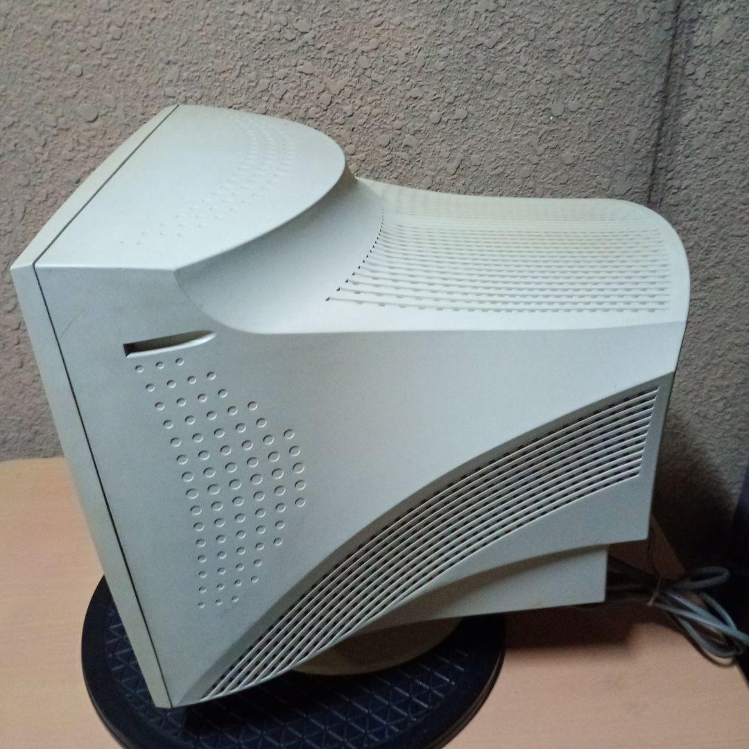 16013 SOTEC ソーテック CRTモニター ホワイト CF17R2