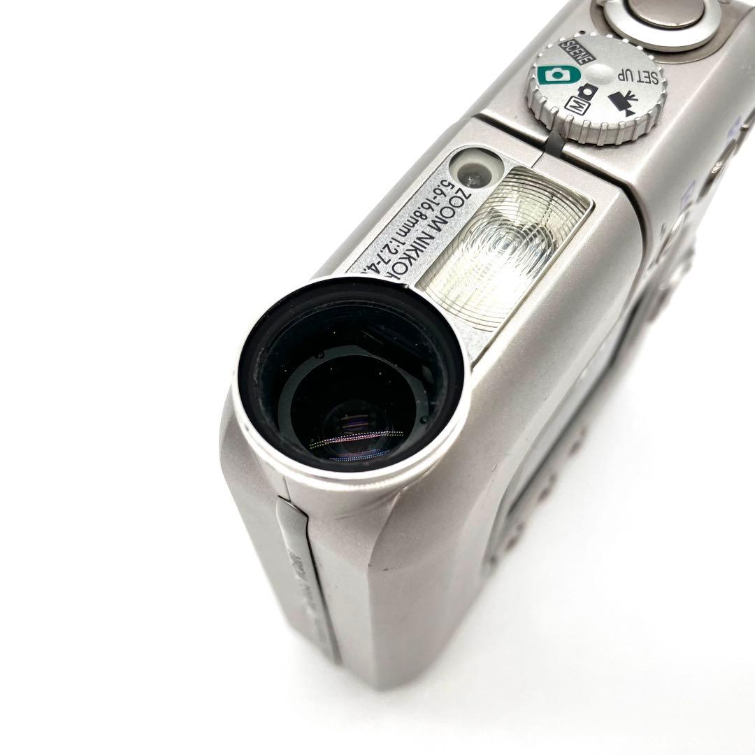 Nikon COOLPIX SQ オールドコンデジ