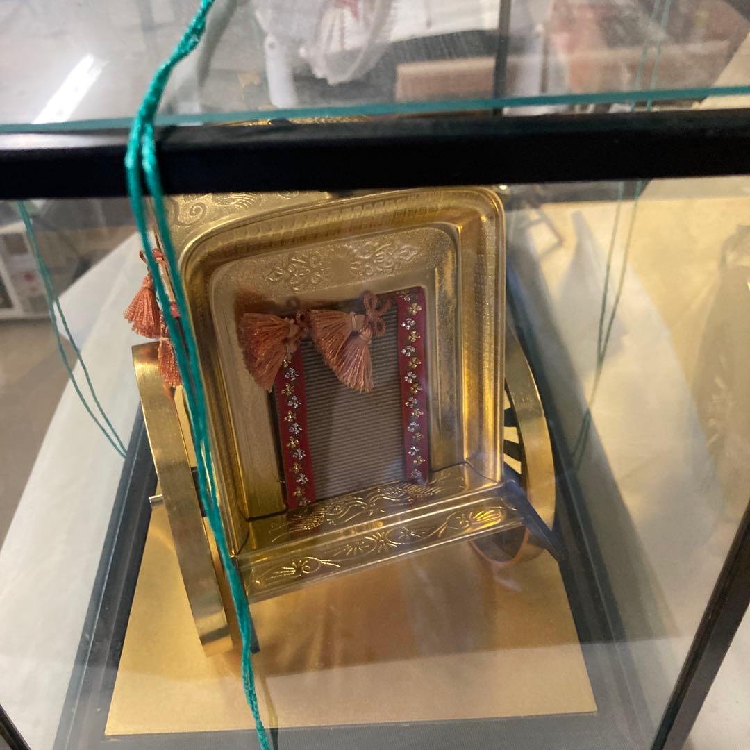 天社御所車 置物 金色装飾