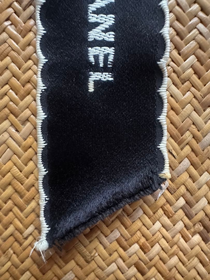 CHANEL ブラックリボンブローチ