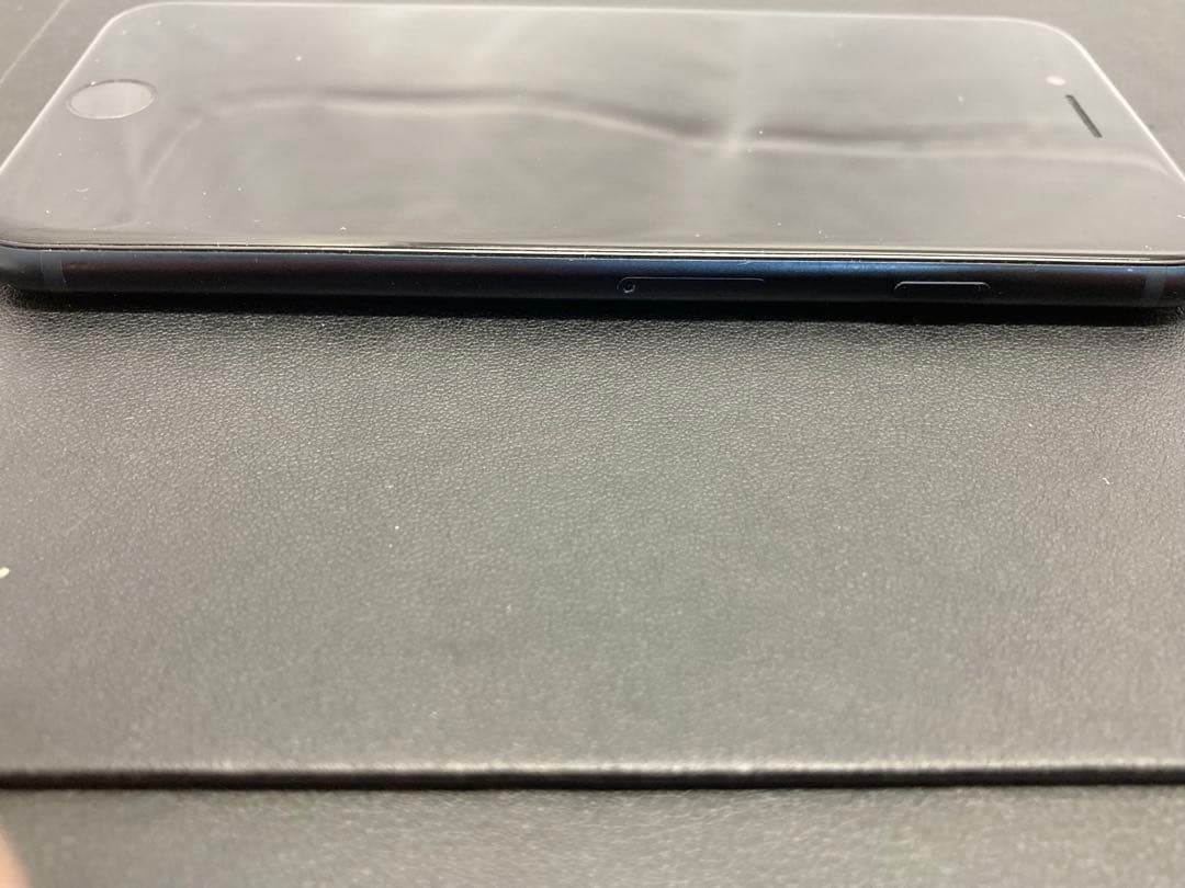 iPhoneSE 第3世代　128GB ブラック