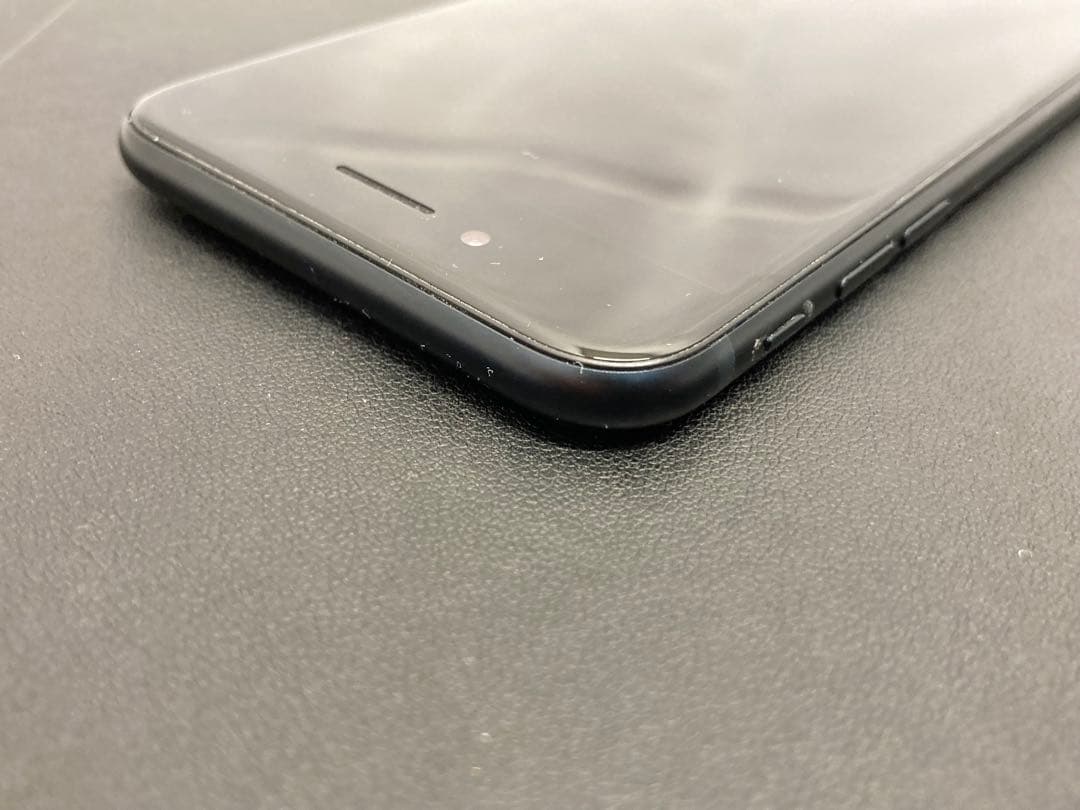 iPhoneSE 第3世代　128GB ブラック