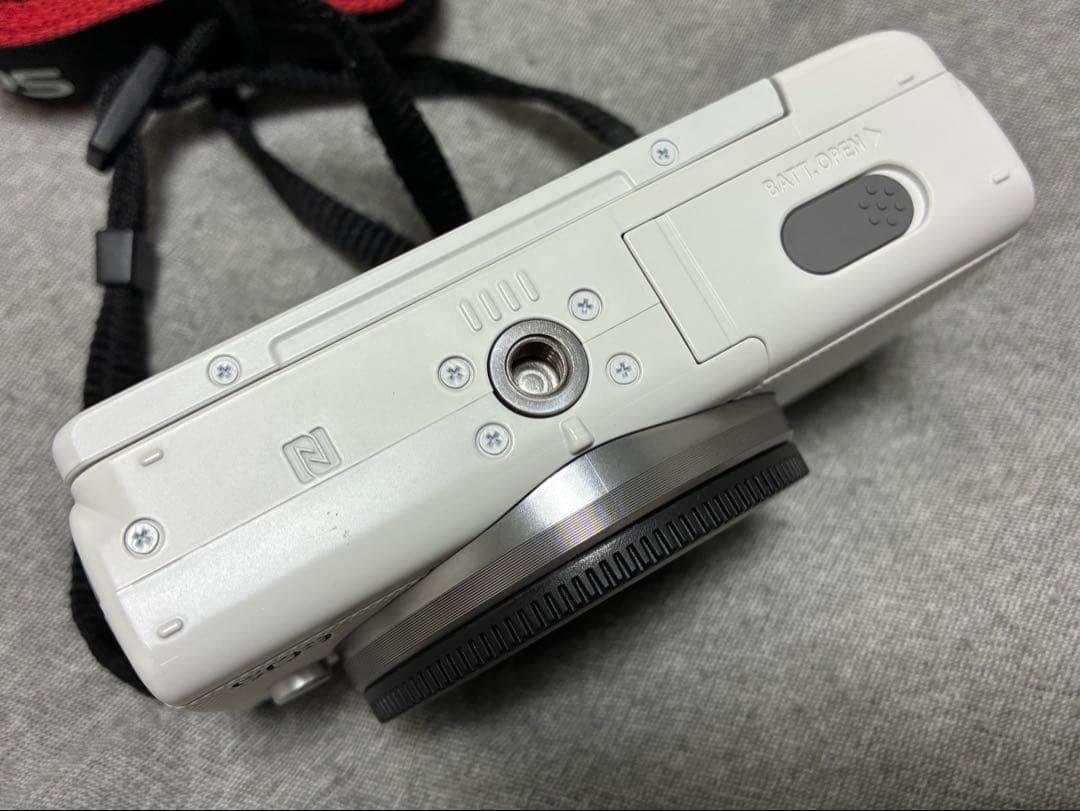 ⭐️極美品⭐️元箱付き⭐️Canon EOS M100 ダブルズームキット ホワイト