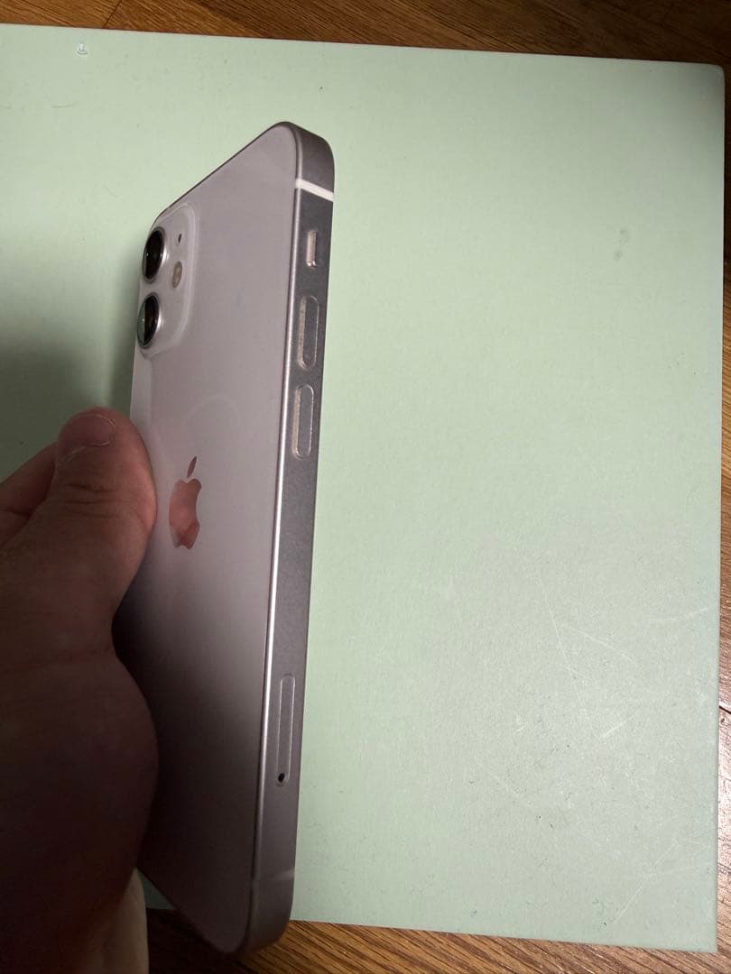 Apple iPhone 12 mini 本体