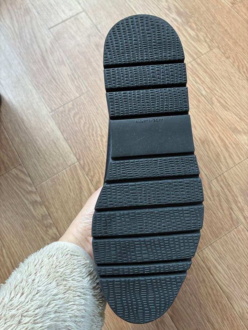 OUR 雨の日も寒い日も履けるショートブーツ　Lサイズ　ブラック