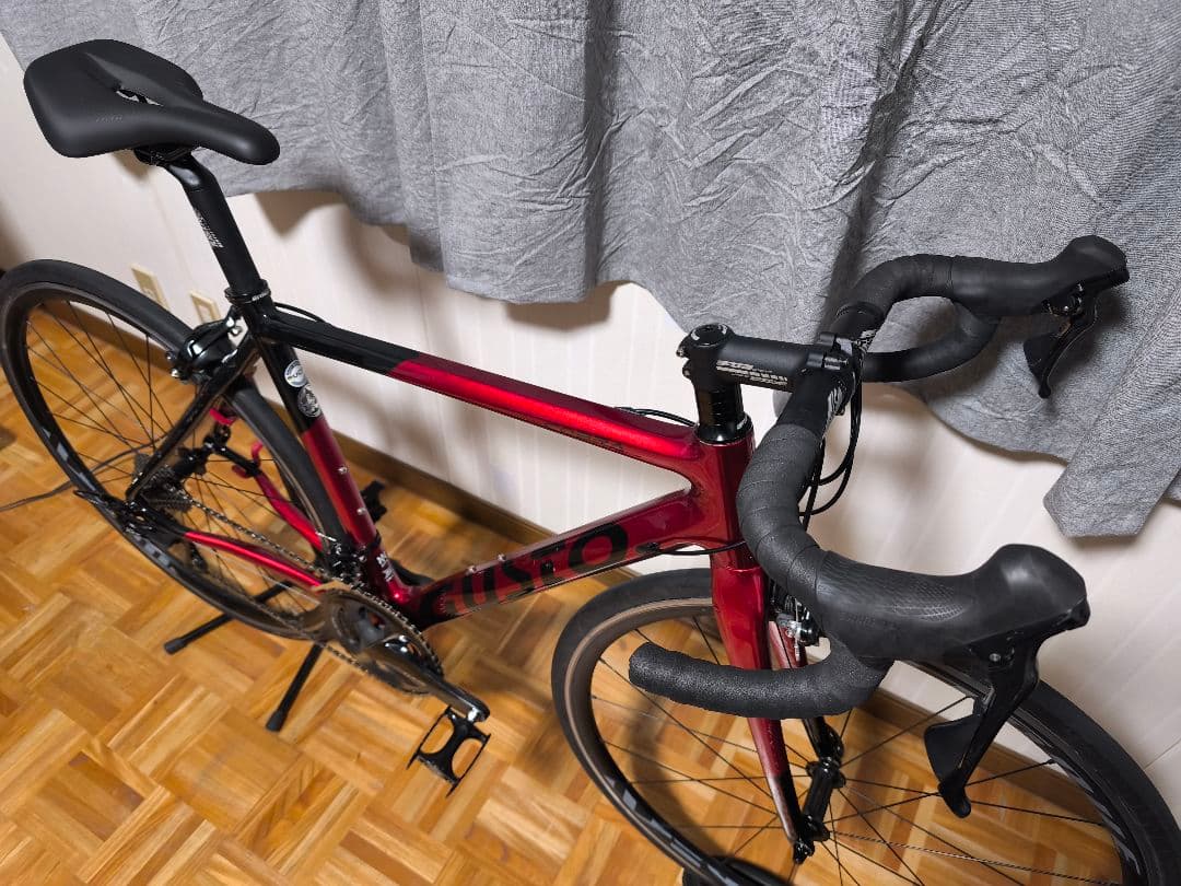 GUSTO COBRA SPORT カーボンロードバイク 105 R7000