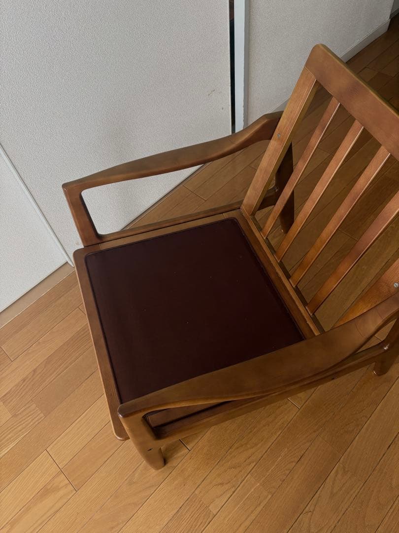 カリモク　1人掛けソファ