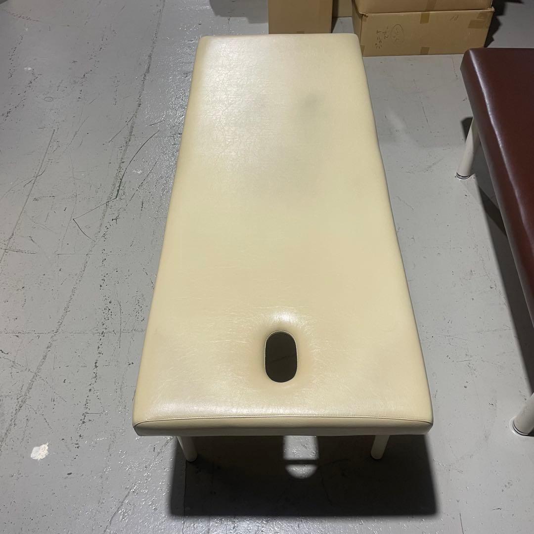 高田ベッド製作所　エステベッド　施術台