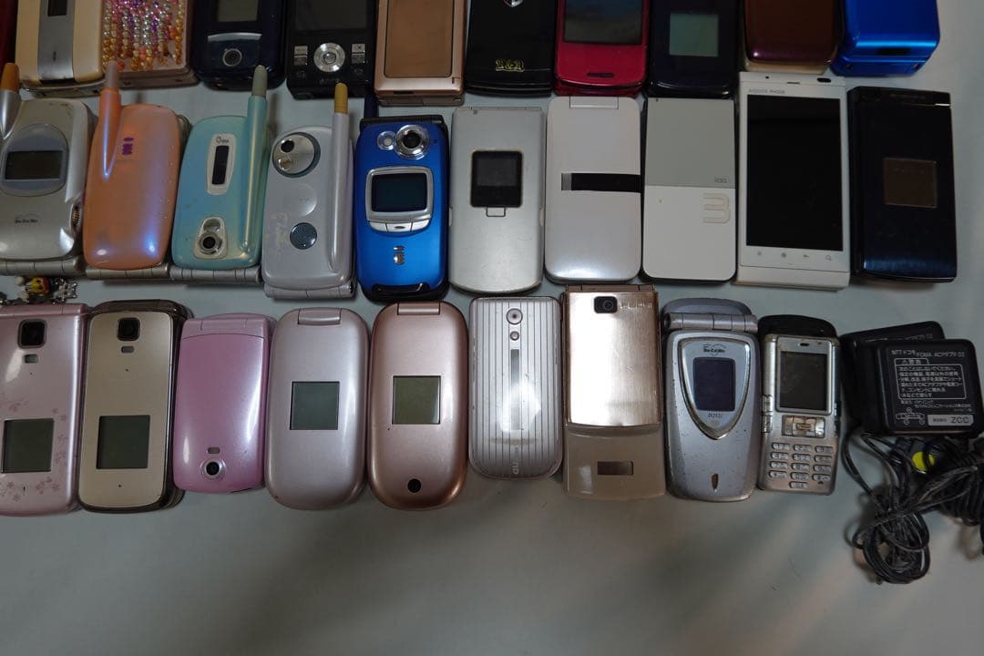 ガラケー63種 ジャンク扱い