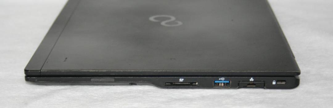 軽量 富士通 U939/B i5-8365U SSD256GB オフィス365