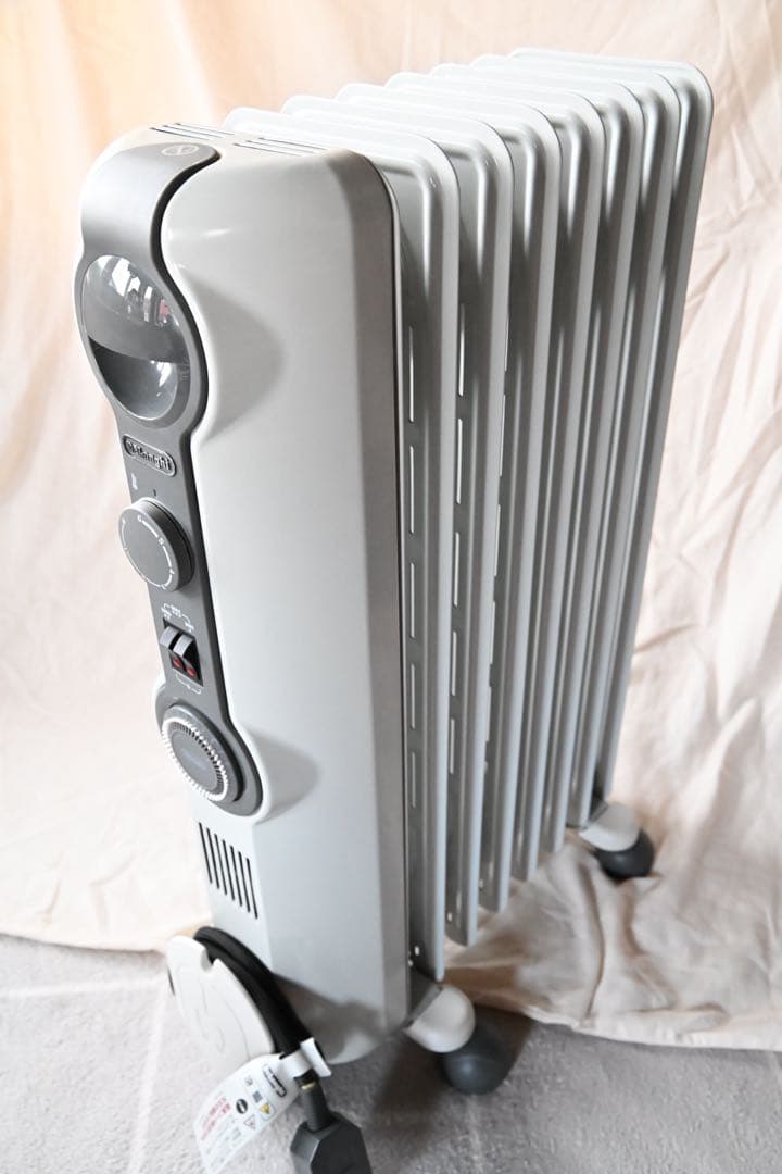 ★美品✨★デロンギDe'Longhi オイルヒーター　RHJ11G0812-DG