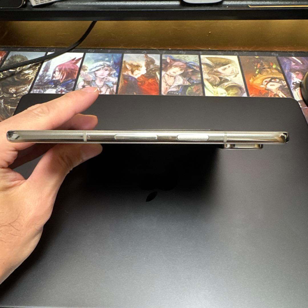 SIMFREE Pixel Fold 国内版 Porcelain G0B96