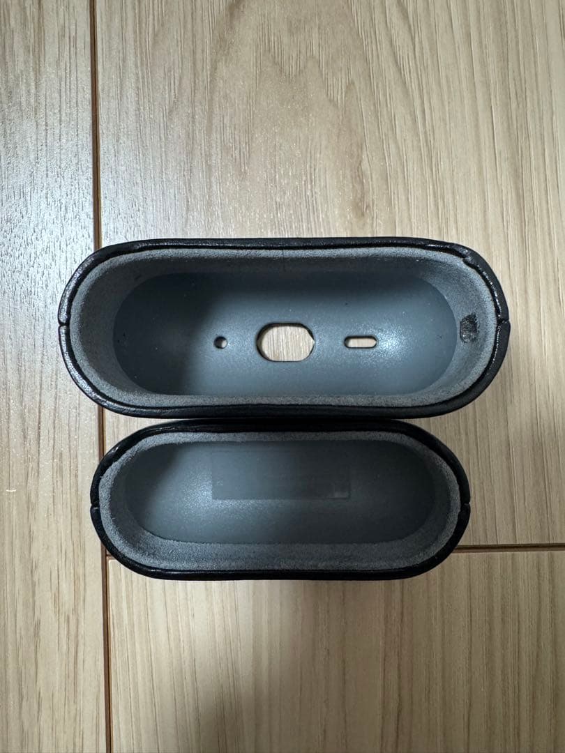 土屋鞄◾️AirPods Pro2ケース／ストラップ付き