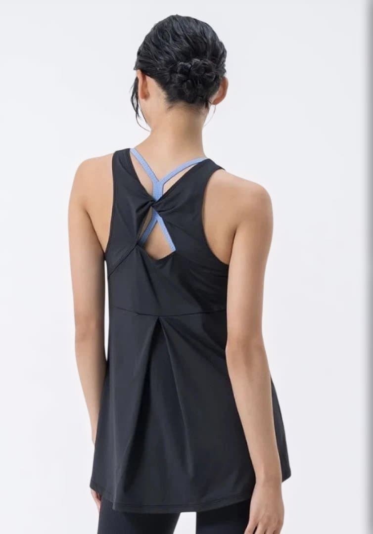 新品未使用WEB限定バックツイストセパレートタンクトップ スモークブラックS