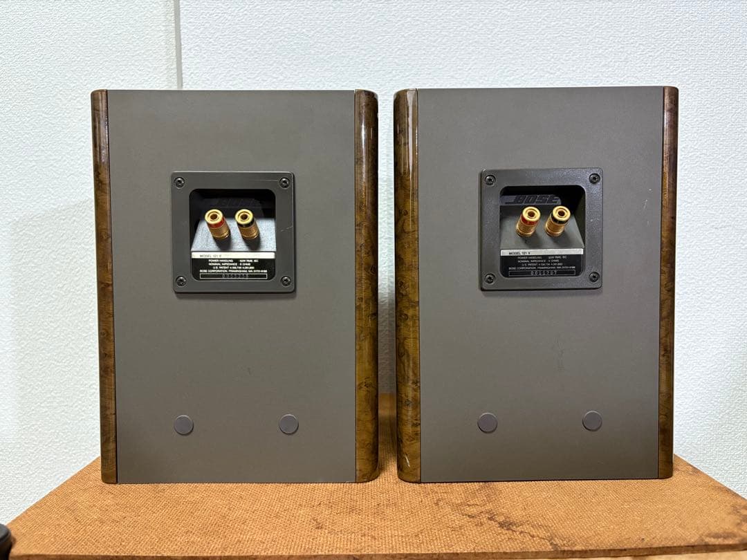 動作品 BOSE 121V スピーカー