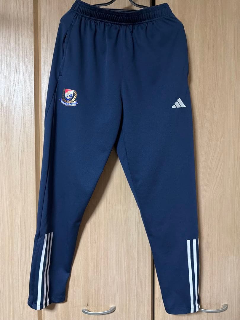 横浜Fマリノス　トレーニングウェア、パンツセット